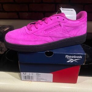 Casual Reebok Sneakers